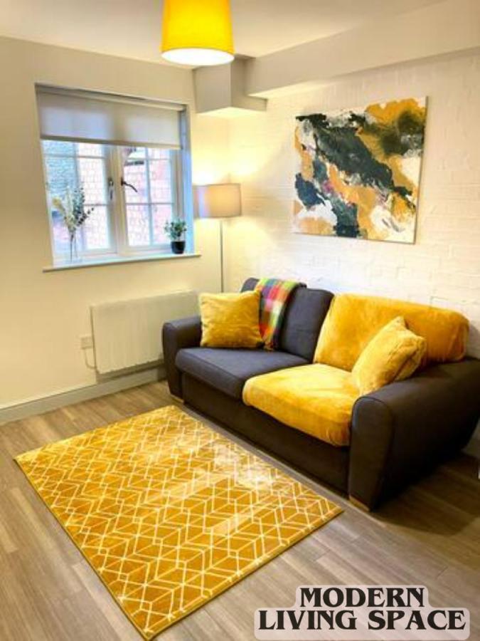 Bright & Cosy One Bedroom Apartment - 2 Beds - Perfect Base In บิชอป สตอร์ทฟอร์ด ภายนอก รูปภาพ